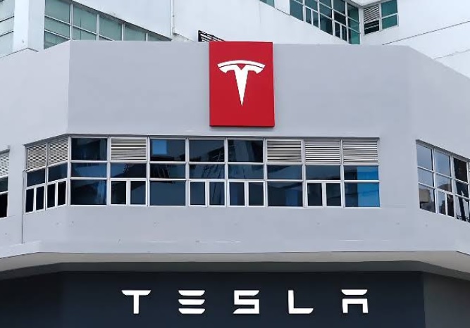 : 特斯拉沙田陳列室 Tesla Shatin Experience Center