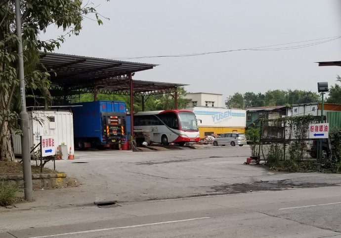 : 粉嶺汽車唧油服務公司