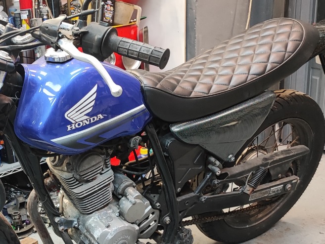 : Ken's Motorcycle workshop HK