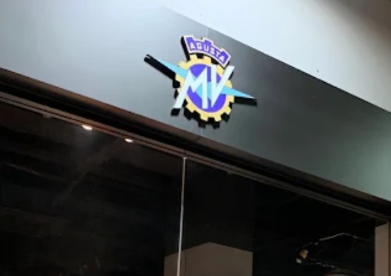 : Man Wai Motorcycle Centre