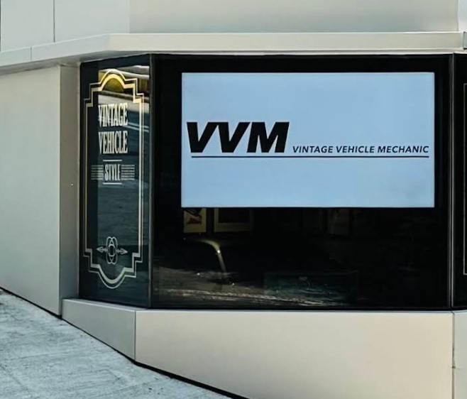 : Vintage Vehicle Mechanic